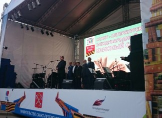 В первый день Книжный салон посетило 45 тысяч человек