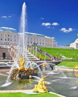Петергоф: фонтаны, парки и дворцы