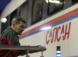 Три поезда из Петербурга в Москву задержались из-за поломки «Сапсана» Три поезда из Петербурга в Москву задержались из-за поломки «Сапсана»